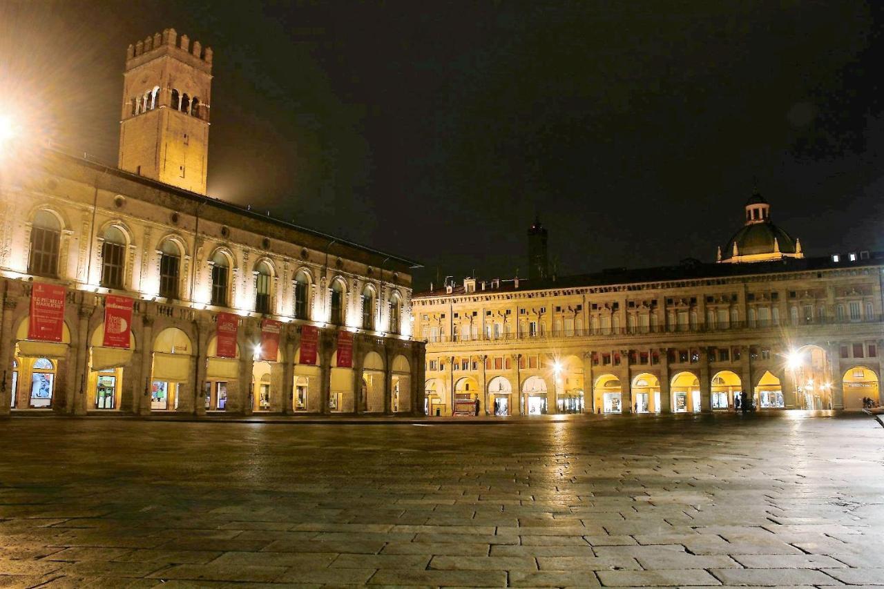 Galleria Del Toro Apartments Bologna Luaran gambar