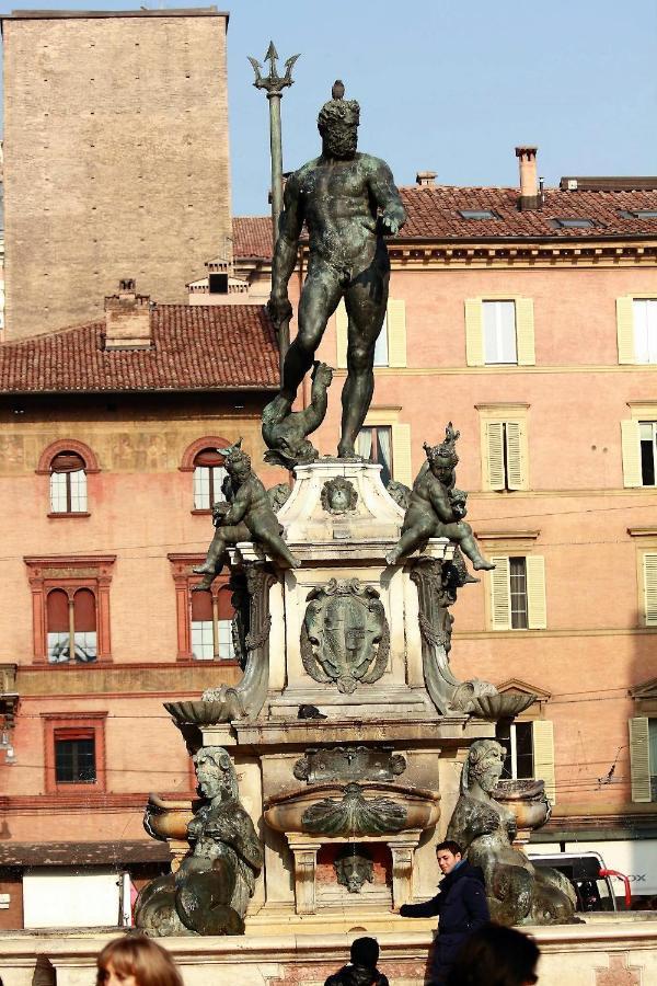 Galleria Del Toro Apartments Bologna Luaran gambar